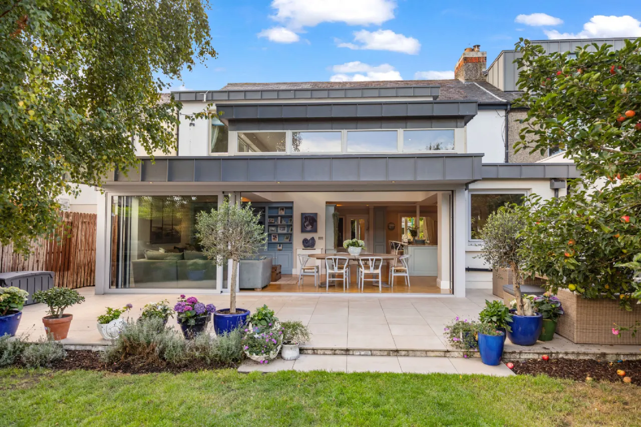 Photo of 19 Marine Drive, Sandymount, Dublin 4, D04 X781