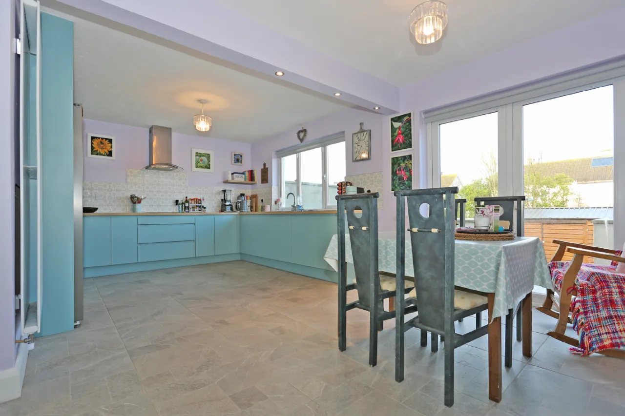 Photo of 21 Lyradane Avenue, Woodview, Limerick, V94 C7WX