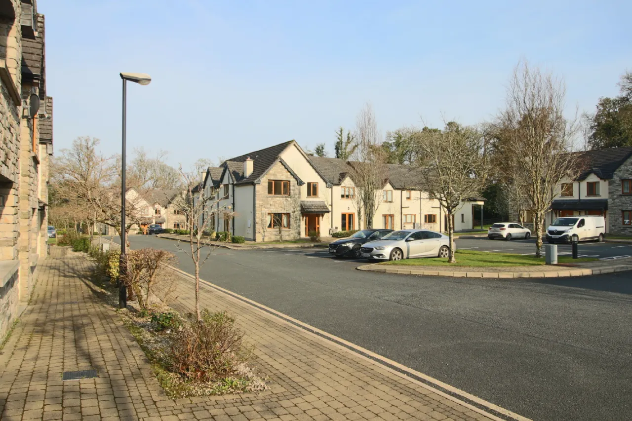 Photo of 20 Earl Court, Lough Rynn, Mohill, Co. Leitrim, N41 E3H4