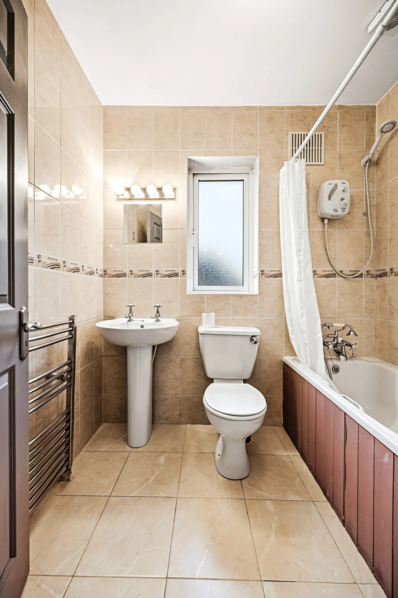 Photo of 10 Ballycanew Court, Ballycanew, Co. Wexford, Y25TW80