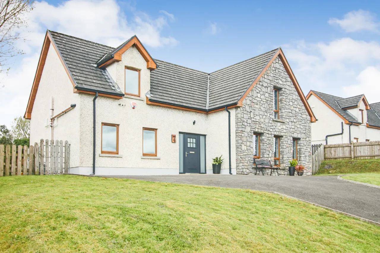 Photo of 4 Radharc na Baile, Drumshanbo, Co. Leitrim, N41 F972