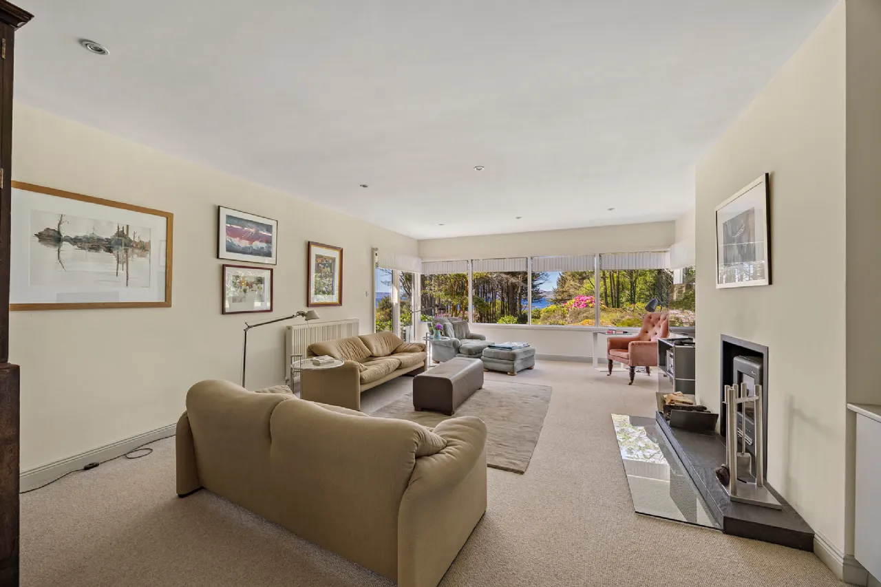 Photo of Vale Cove, Ardnaturrish Beg, Glengarriff, Co. Cork, P75 Y500