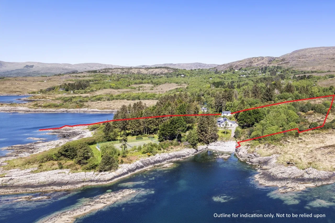 Photo of Vale Cove, Ardnaturrish Beg, Glengarriff, Co. Cork, P75 Y500