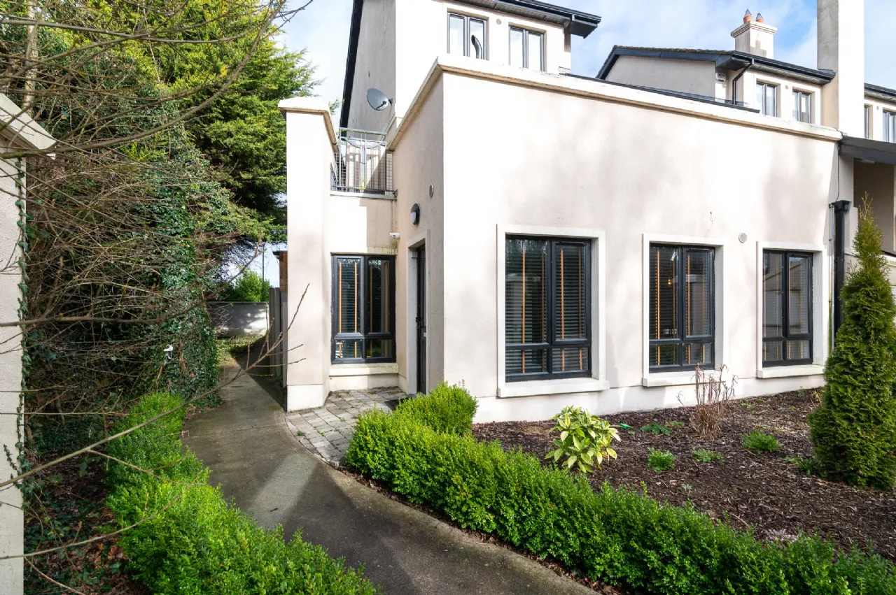 Photo of 1 Glenatore, Athlone, Co. Westmeath, N37 TD91