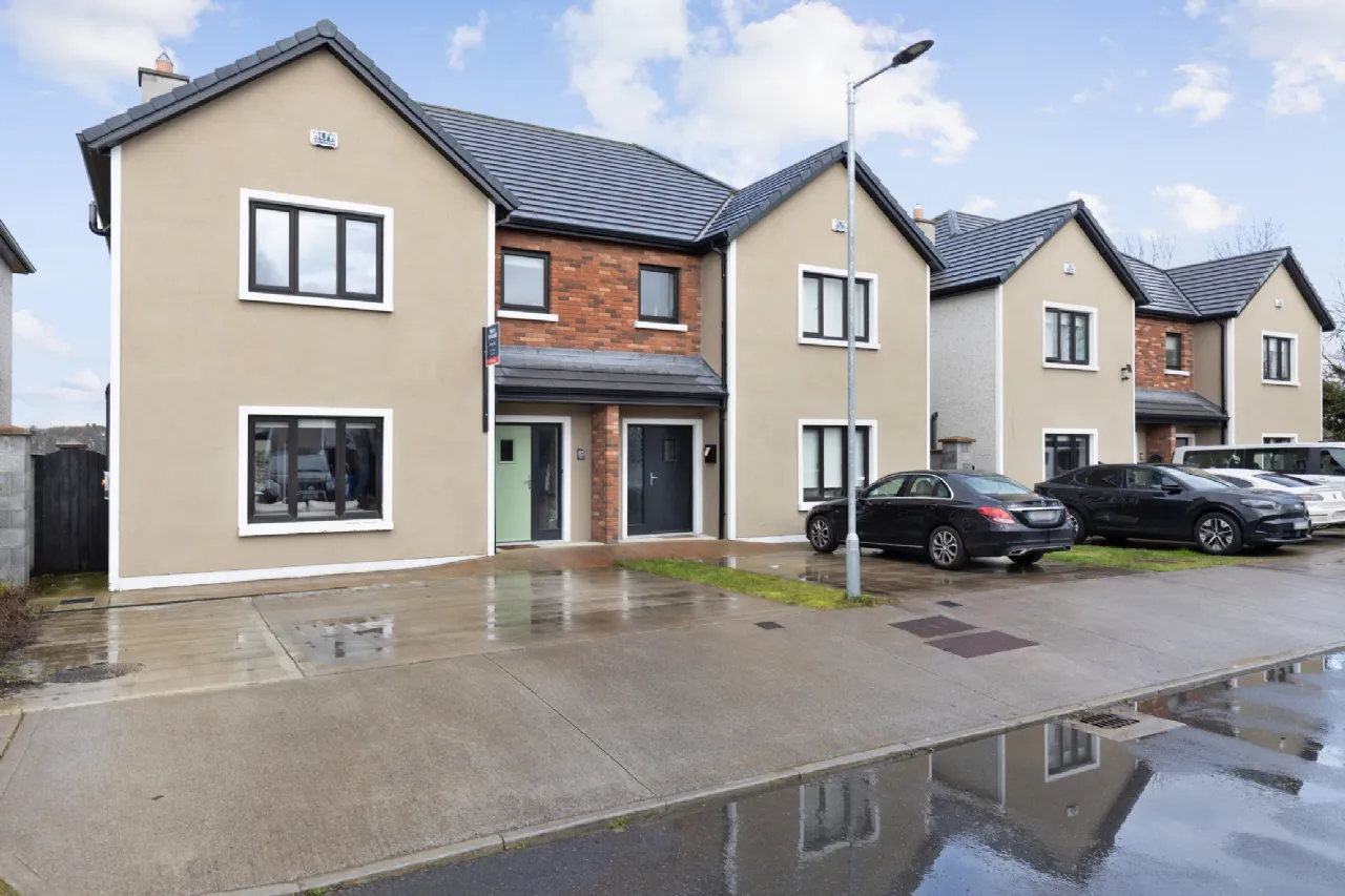 Photo of 83 Cedar Walk, Castle Oaks, Dublin Road, Carlow, R93 F8XR