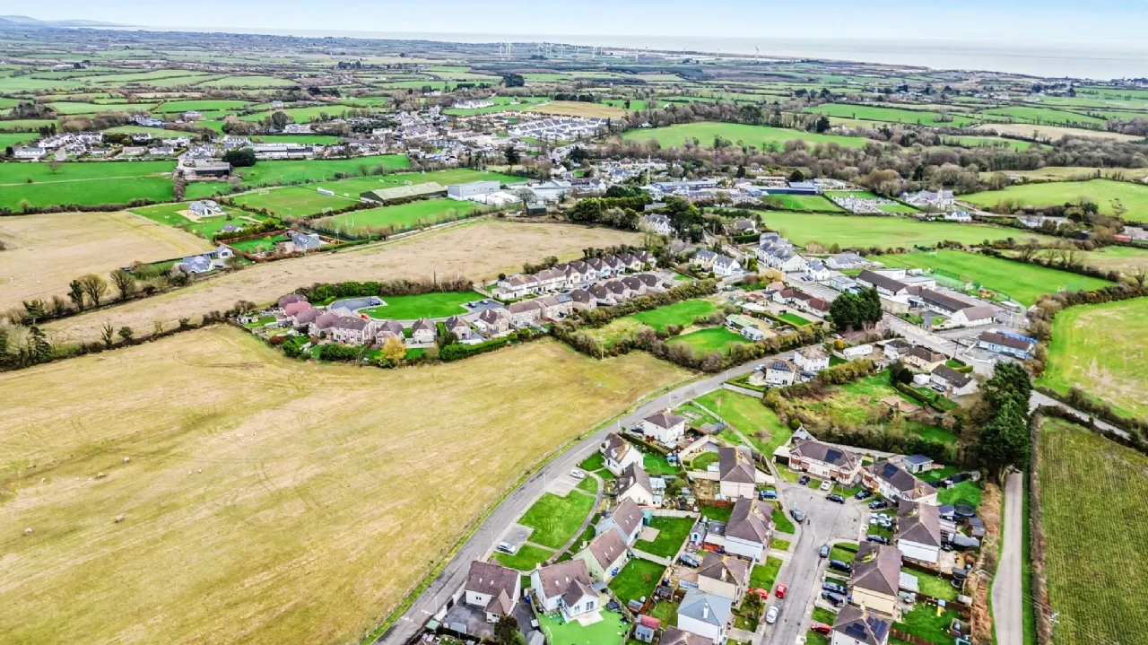 Photo of 21 Beechbrook Park, Kilmuckridge, County Wexford, Y25KC98