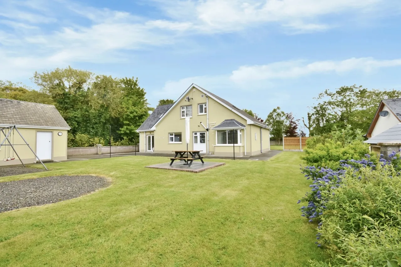 Photo of Shanaway East, Tarbert, Co Kerry, V31AV82