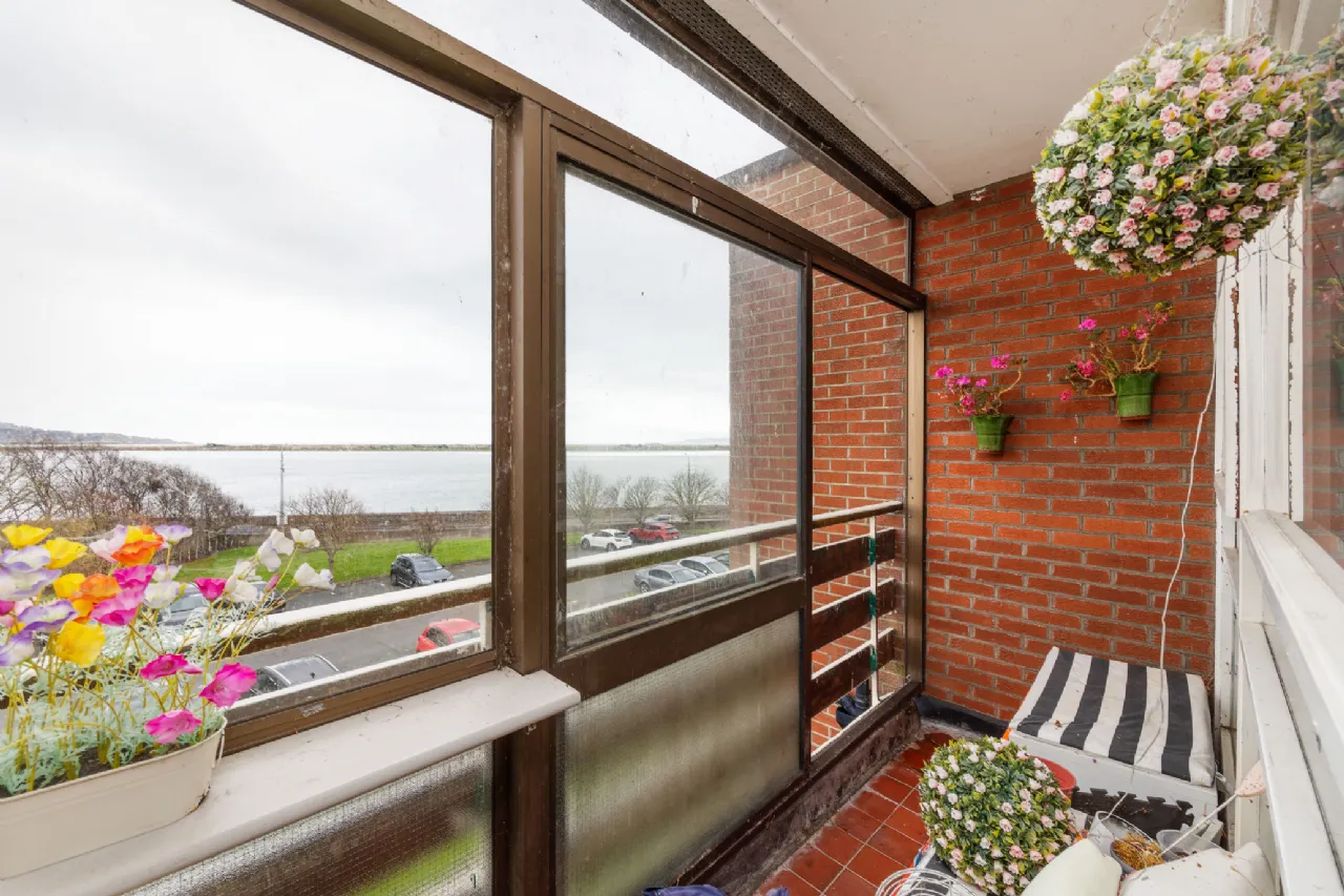 Photo of 23 Mariners Court, Sutton, Dublin 13, D05 XF65