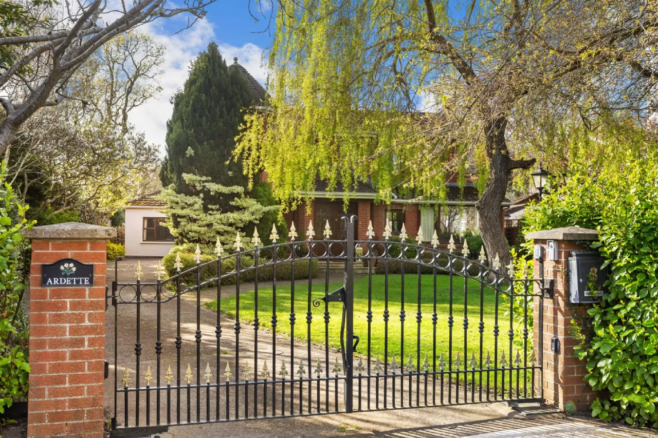 Photo of Ardette, Claremont Pines, Foxrock, Dublin 18, D18Y6K8