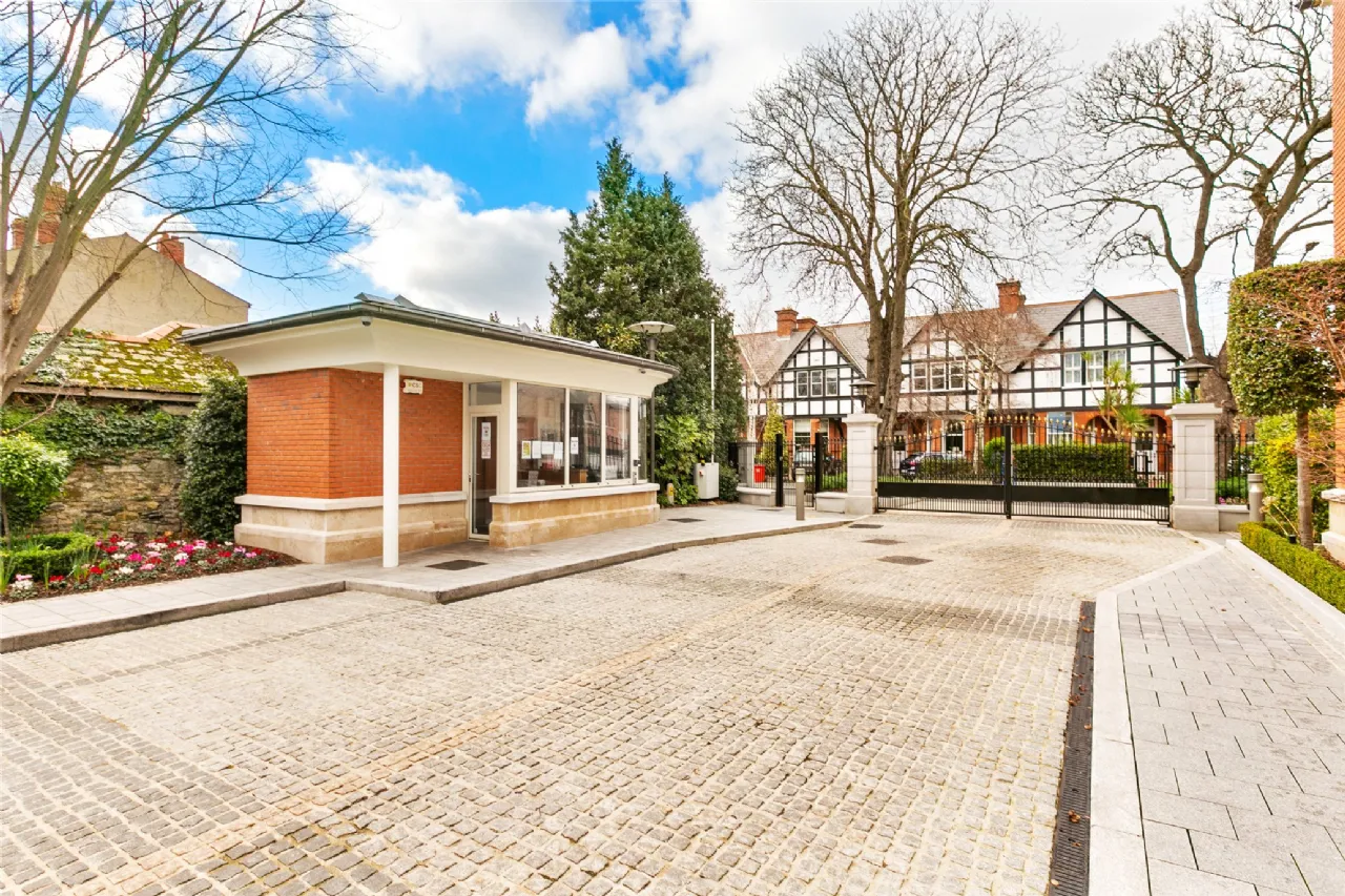 Photo of 76 Shrewsbury Square, Sandymount Avenue, Dublin 4, D04 AE61