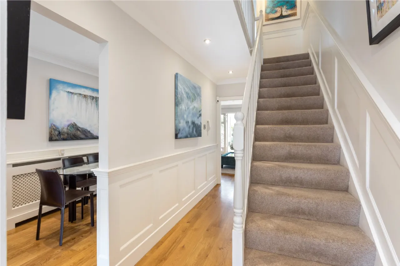 Photo of 40 Pembroke Gardens, Ballsbridge, Dublin 4, D04 T2H9