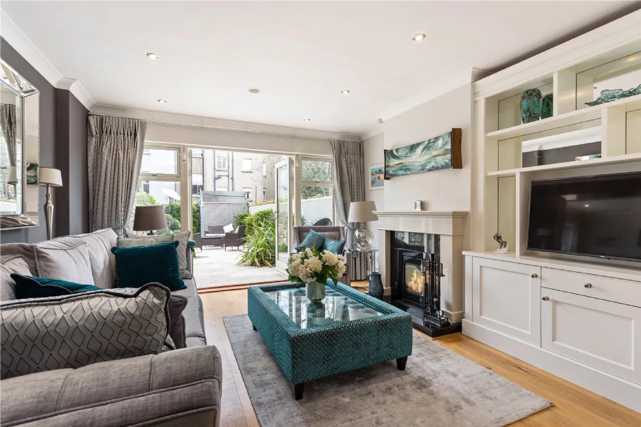 Photo of 40 Pembroke Gardens, Ballsbridge, Dublin 4, D04 T2H9