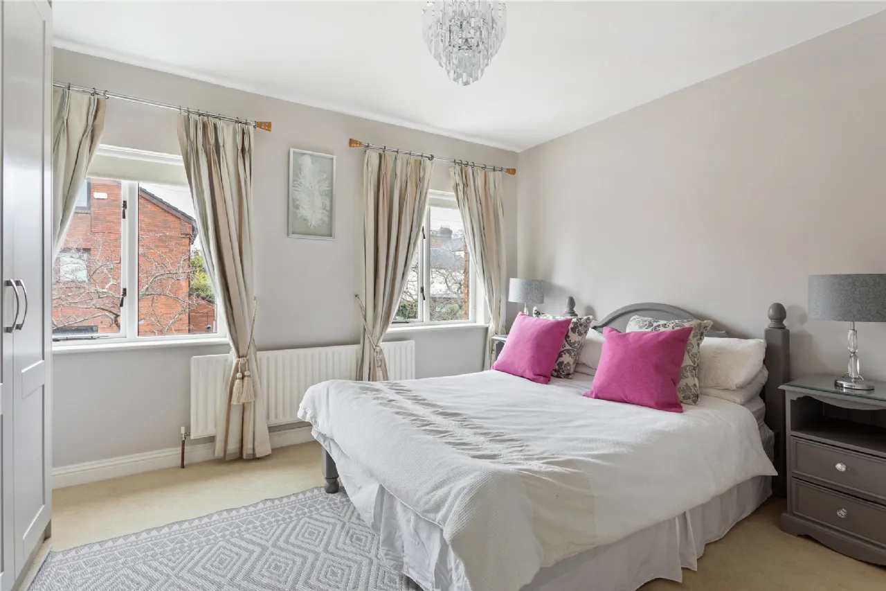 Photo of 40 Pembroke Gardens, Ballsbridge, Dublin 4, D04 T2H9