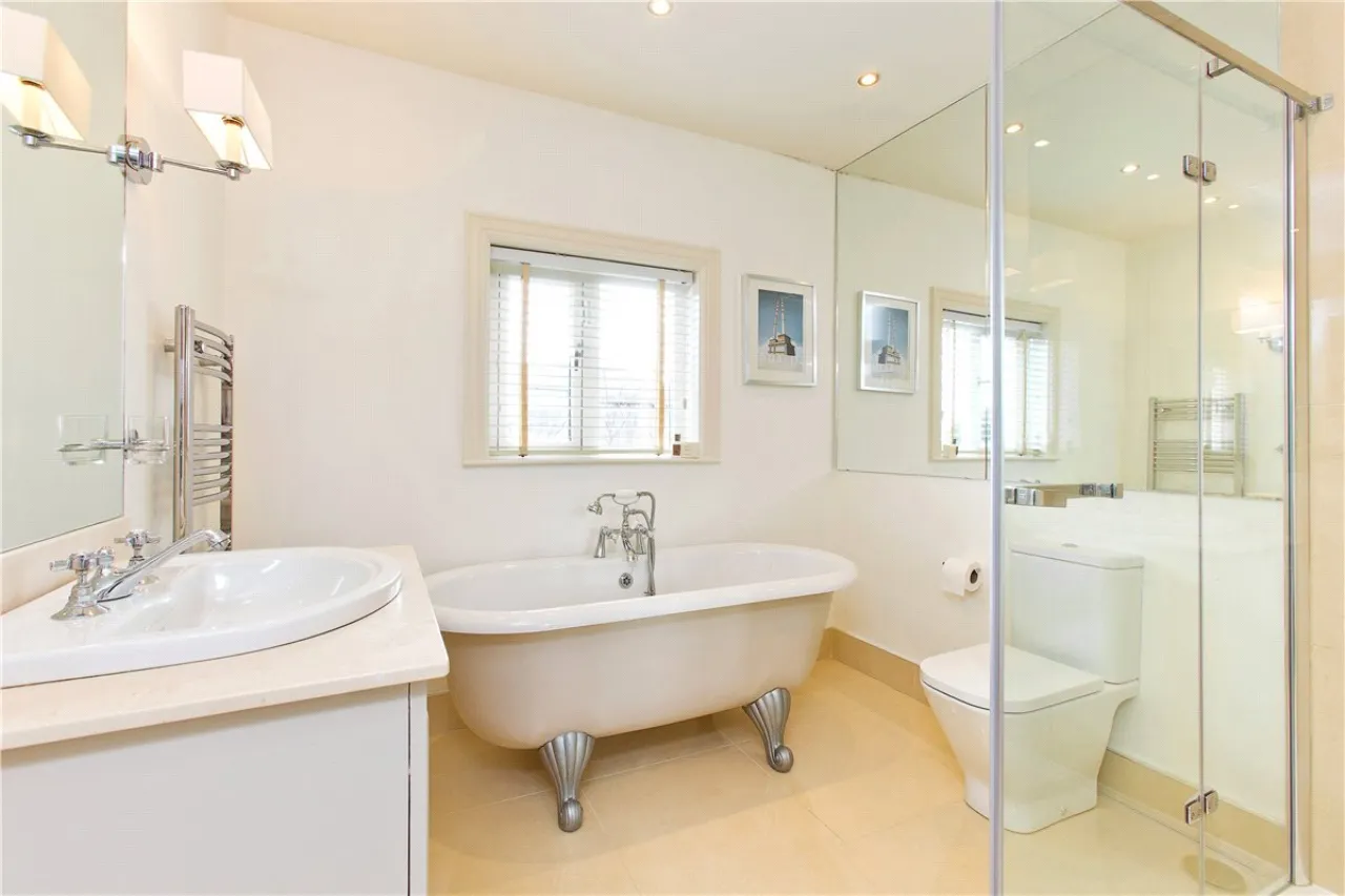 Photo of 42 Seafort Avenue, Sandymount, Dublin 4, D04 NY38