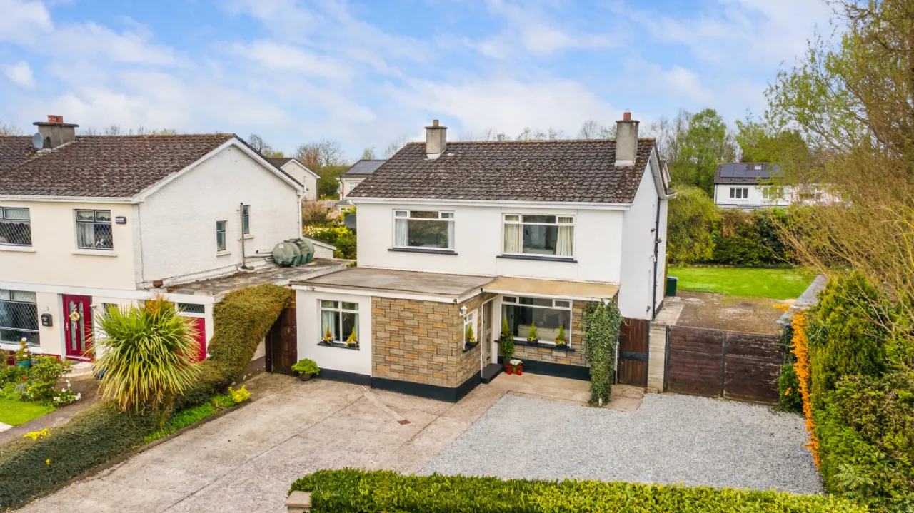 Photo of 1 Greenfield Drive, Maynooth, Co Kildare, W23E8K1