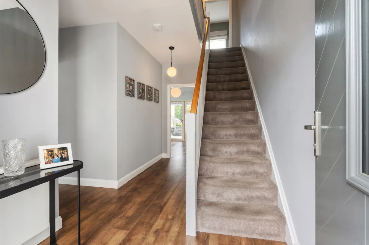 Photo of 1 Willow Glen, Glenamuck Road, Carrickmines, Dublin 18, D18 TVX4