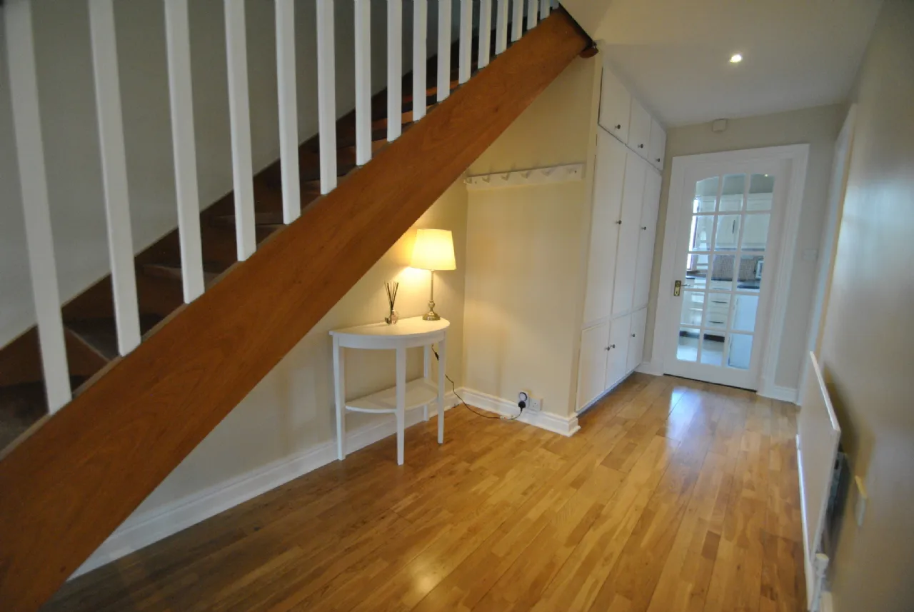 Photo of Birr Road, Roscrea, Co Tipperary, E53 A319