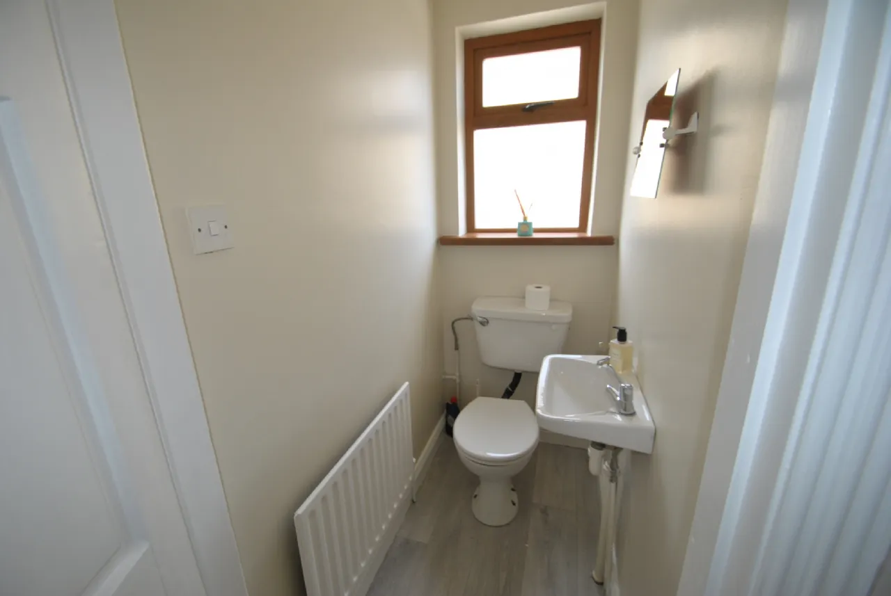 Photo of Birr Road, Roscrea, Co Tipperary, E53 A319