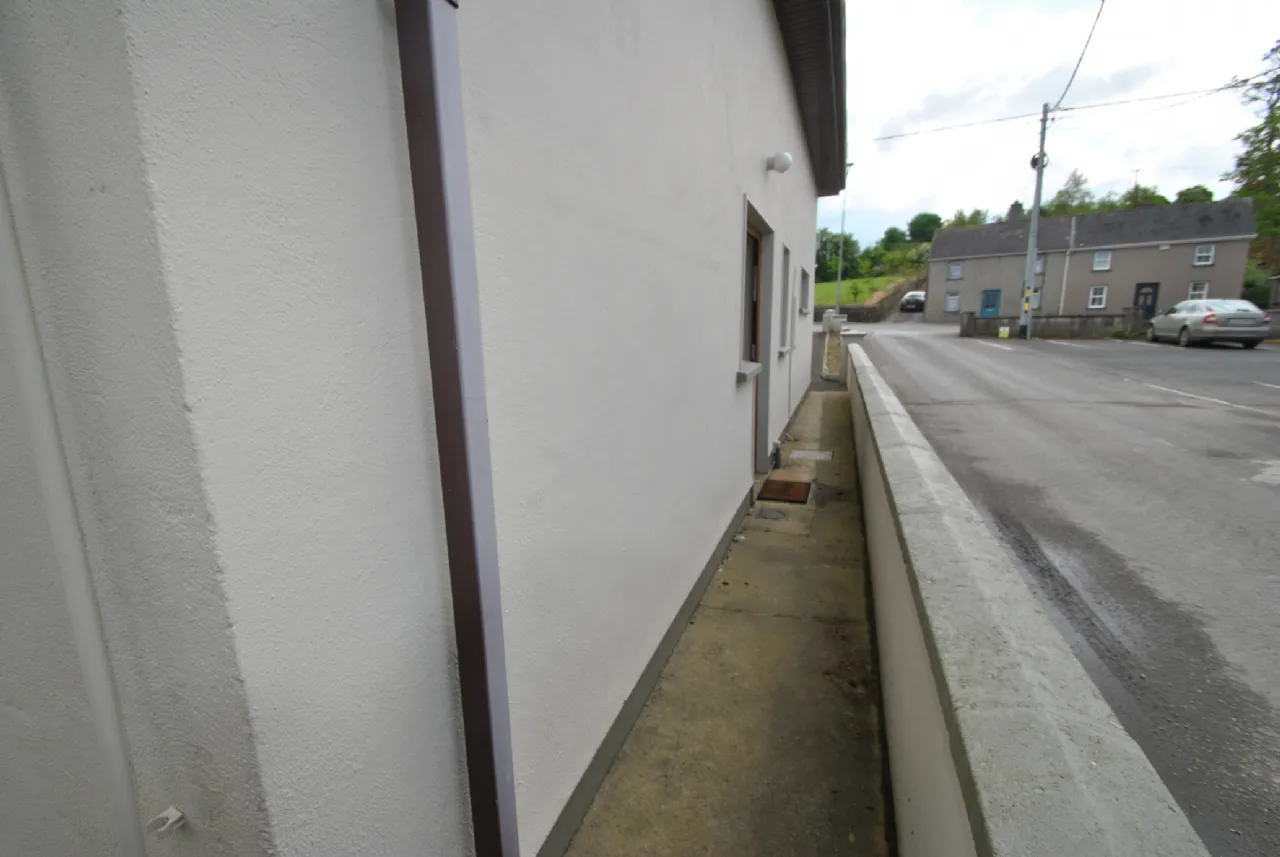 Photo of Birr Road, Roscrea, Co Tipperary, E53 A319