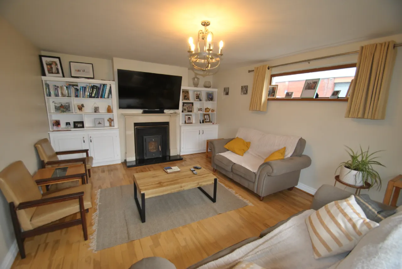 Photo of Birr Road, Roscrea, Co Tipperary, E53 A319