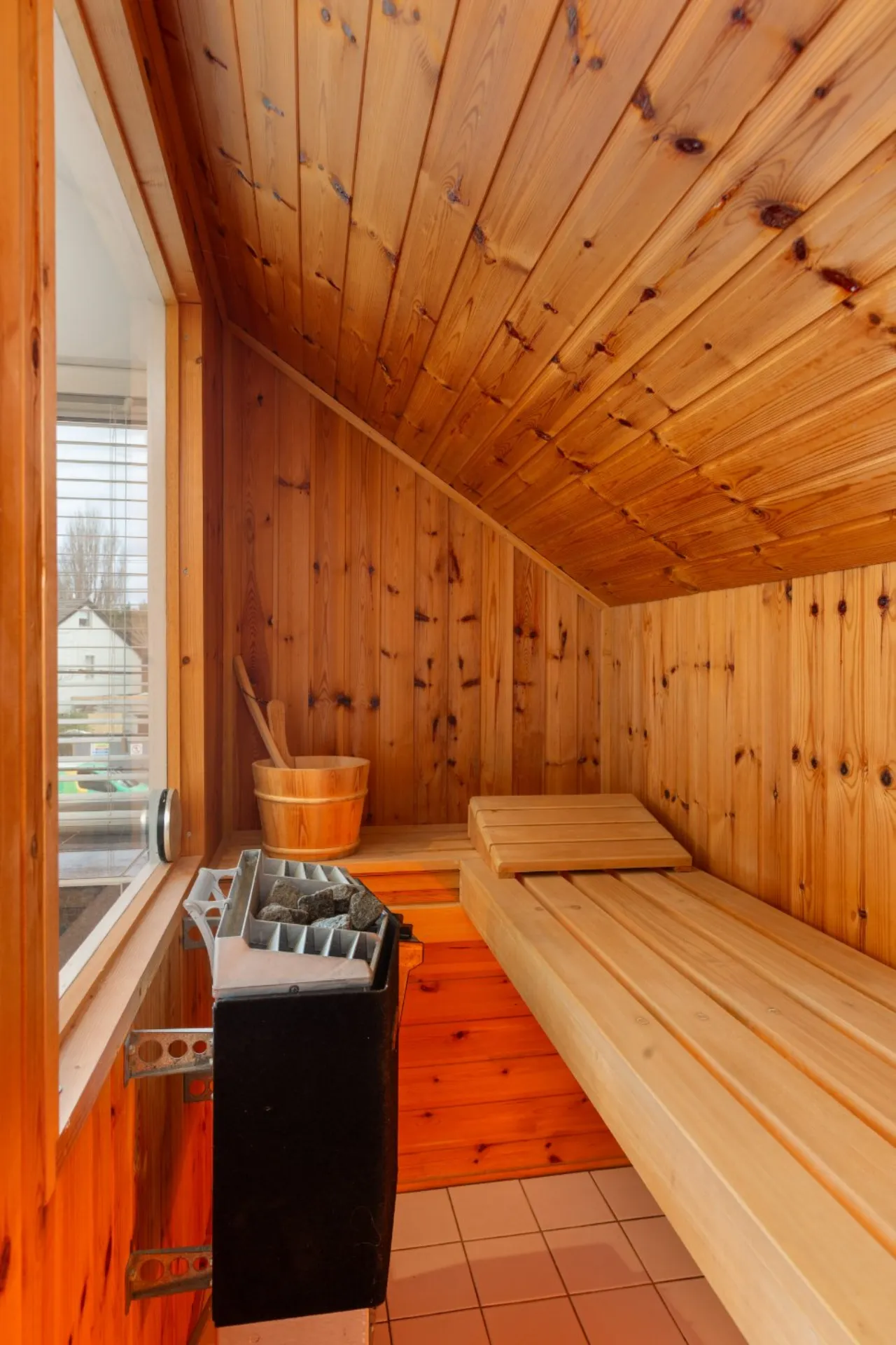 Photo of Bizville, 27 Hillside Drive, Rathfarnham, Dublin 14, D14 P7W3