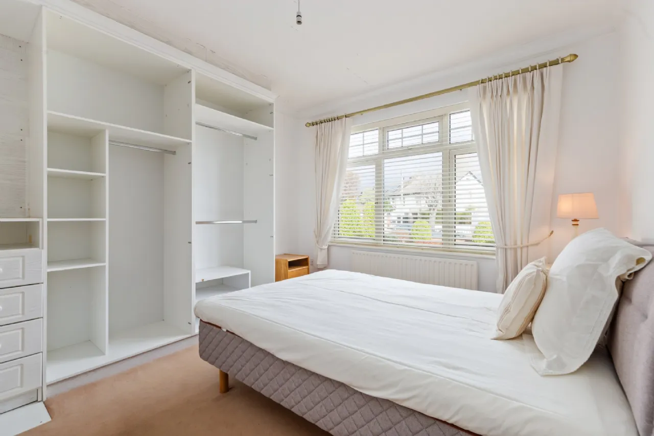 Photo of Bizville, 27 Hillside Drive, Rathfarnham, Dublin 14, D14 P7W3