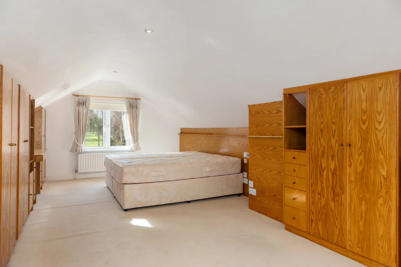 Photo of Bizville, 27 Hillside Drive, Rathfarnham, Dublin 14, D14 P7W3