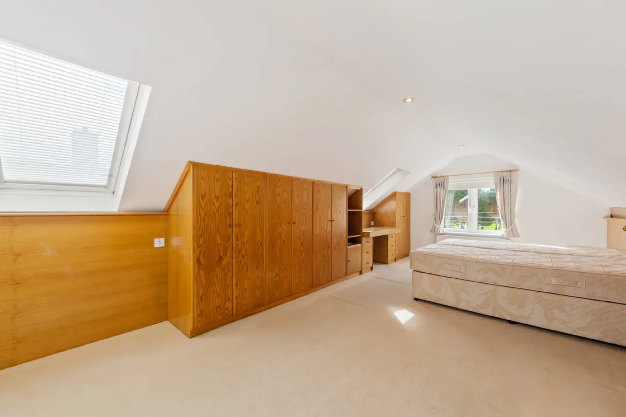 Photo of Bizville, 27 Hillside Drive, Rathfarnham, Dublin 14, D14 P7W3