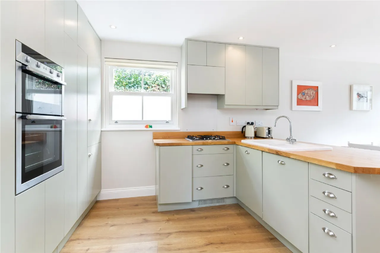 Photo of Eaton Brae Lodge, Corbawn Lane, Shankill, Co.Dublin, D18V6K4