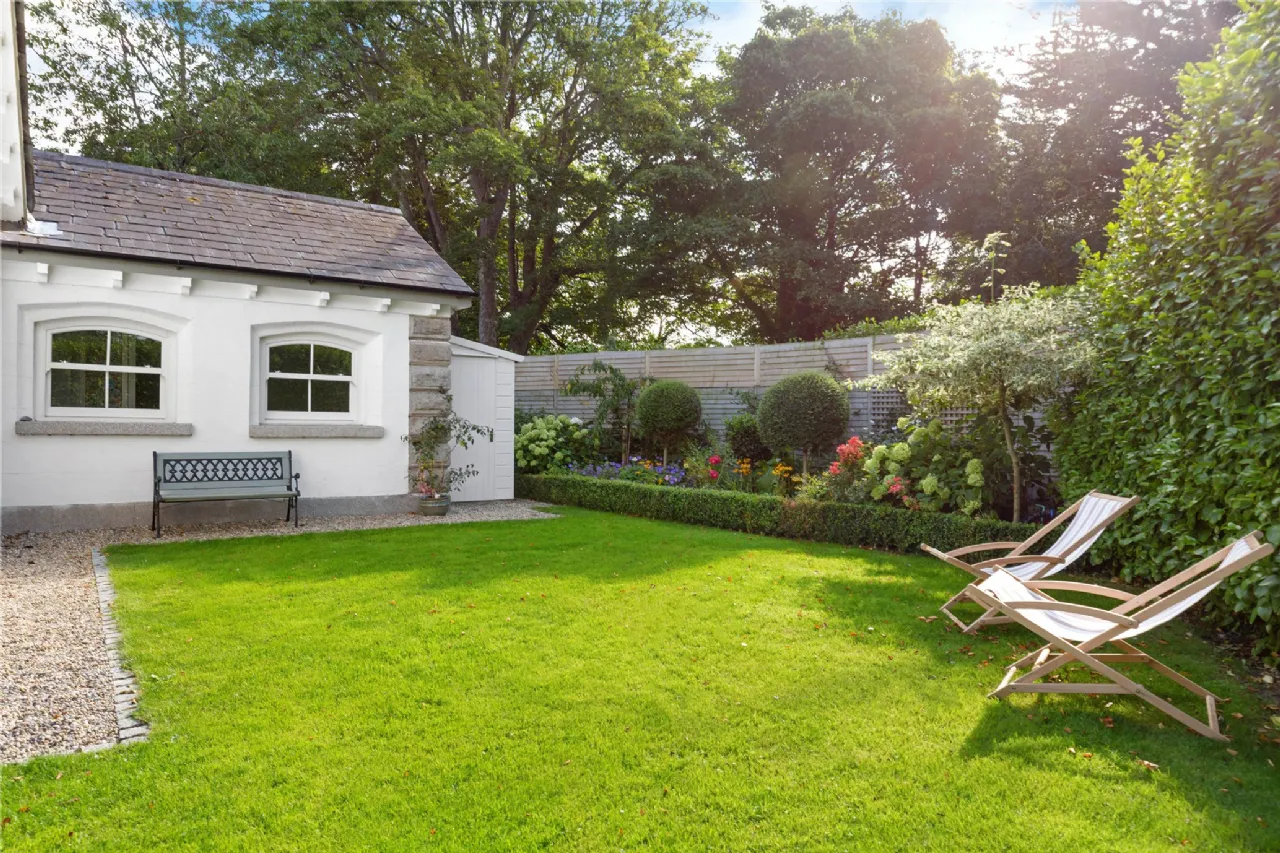 Photo of Eaton Brae Lodge, Corbawn Lane, Shankill, Co.Dublin, D18V6K4