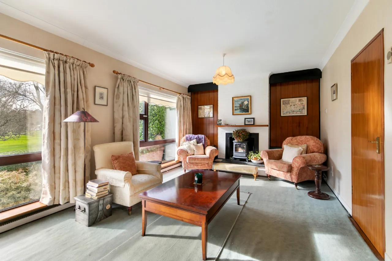 Photo of 2 Kerrymount Green, Foxrock, Dublin 18, D18 Y6N3