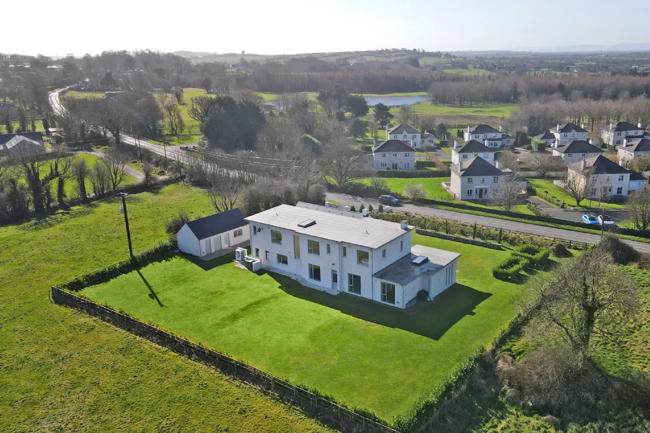 Photo of Ballymacreese Cottage, Ballyneety, Limerick, V94FXV4