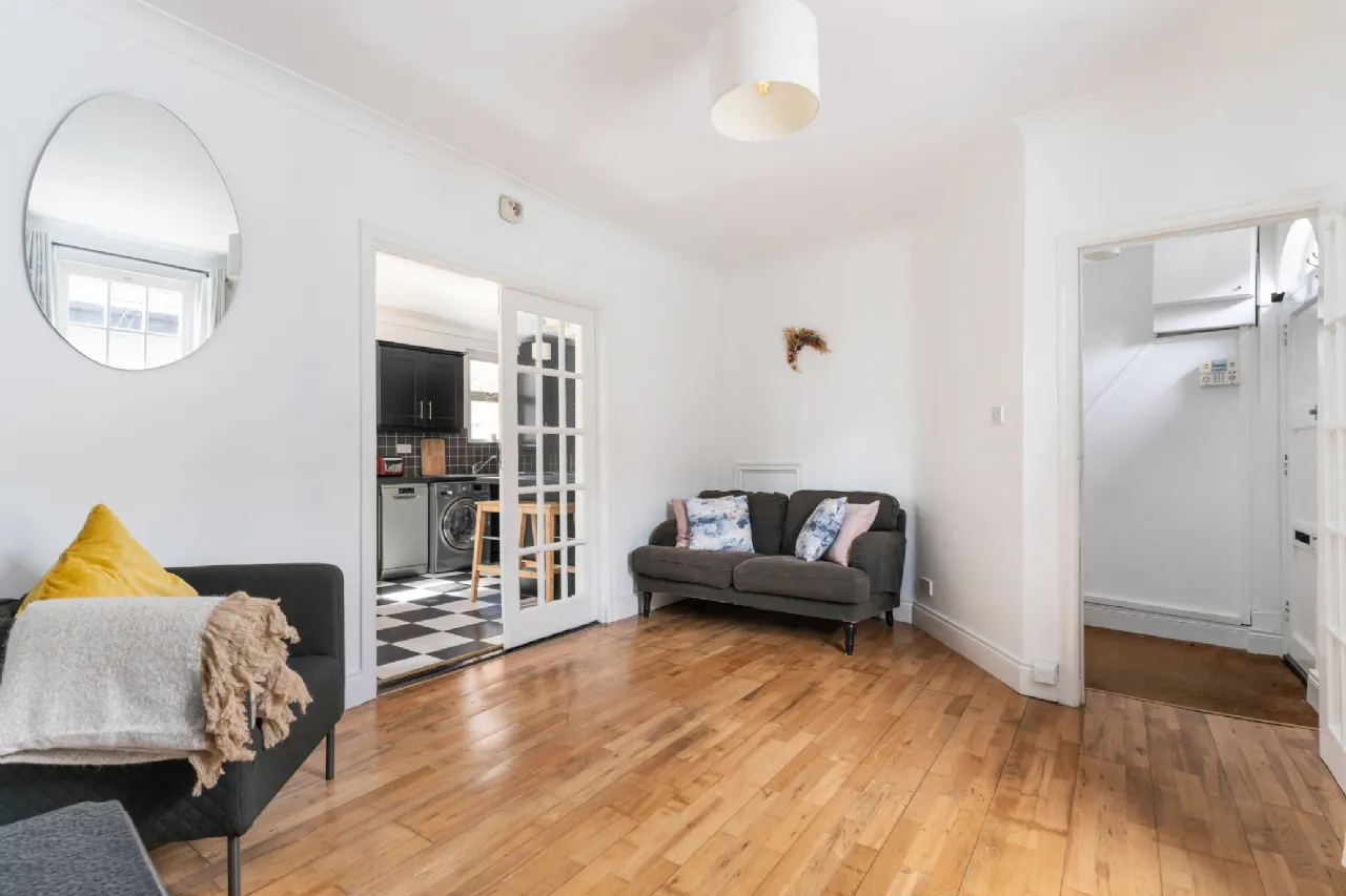 Photo of 15 Albert Court East, Grand Canal Street, Dublin 2, D02PR29