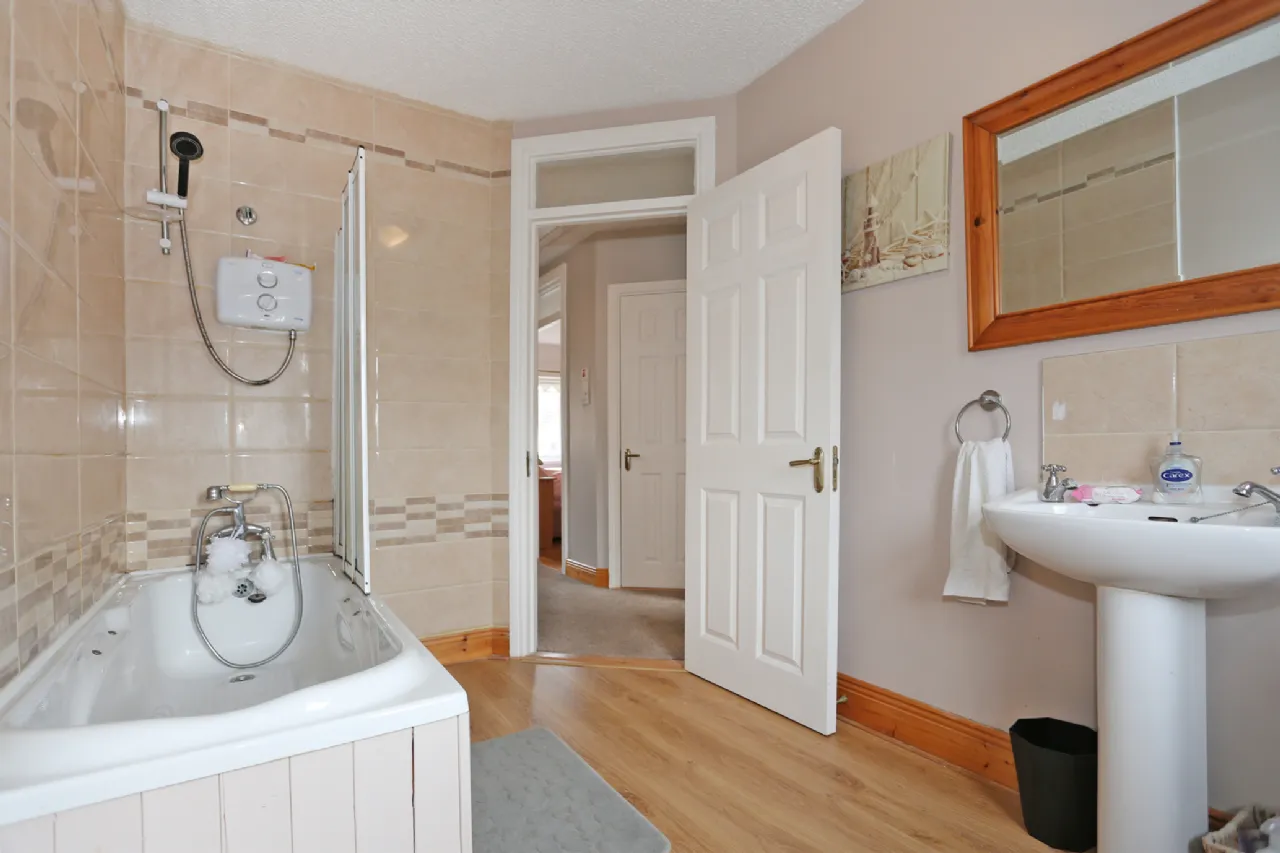 Photo of 5 Crestwood, Kilteragh, Dooradoyle, Limerick, V94X92W