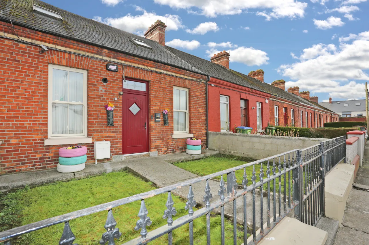 Photo of 10 Fairview Terrace, Greenhill Road, Garryowen, Limerick, V94 A34W