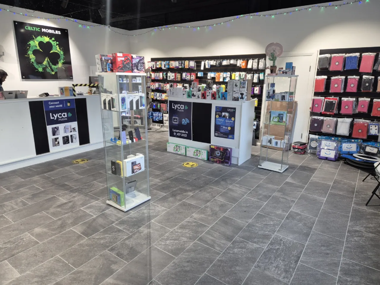 Photo of Cashel Town Shopping Centre,, Cahir Road,, Cashel,, Co. Tipperary