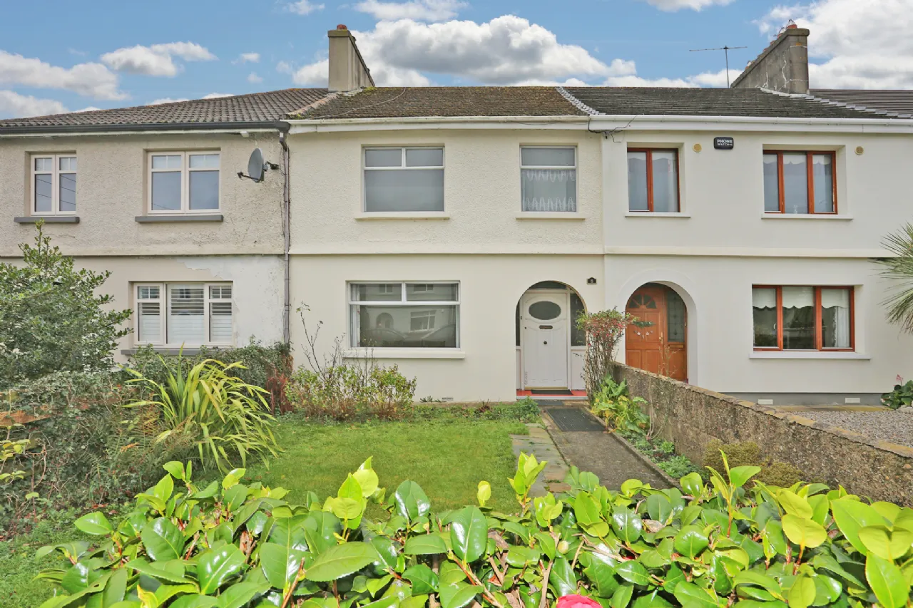 Photo of Inisbeo, 8 Elm Park, Ennis Road, Limerick, V94 X3WX