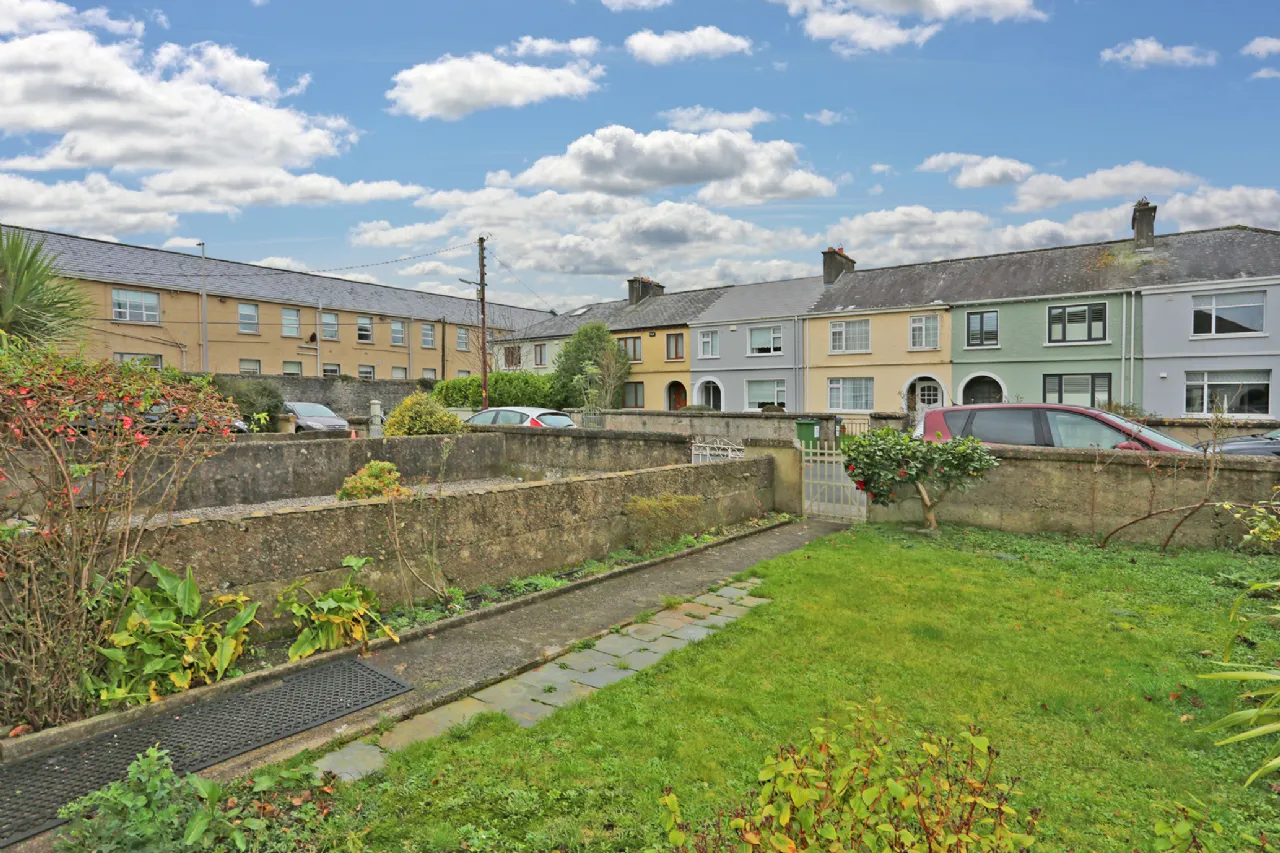 Photo of Inisbeo, 8 Elm Park, Ennis Road, Limerick, V94 X3WX