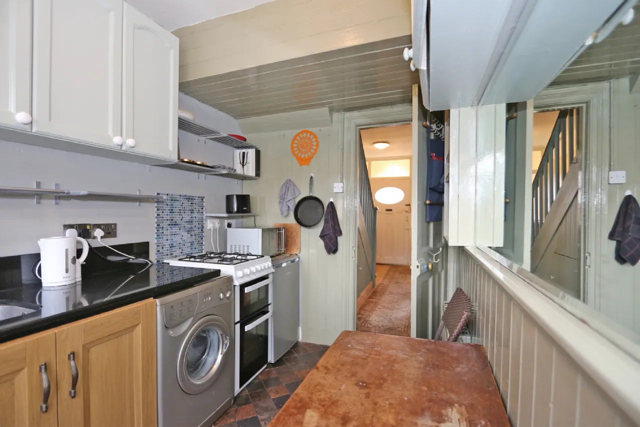 Photo of Inisbeo, 8 Elm Park, Ennis Road, Limerick, V94 X3WX