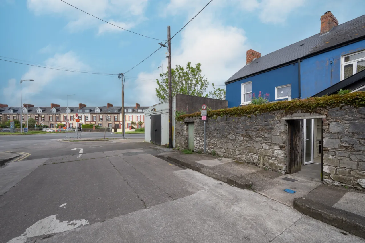Photo of 2 Kingston Avenue, Victoria Road, Cork, T12 H2HK