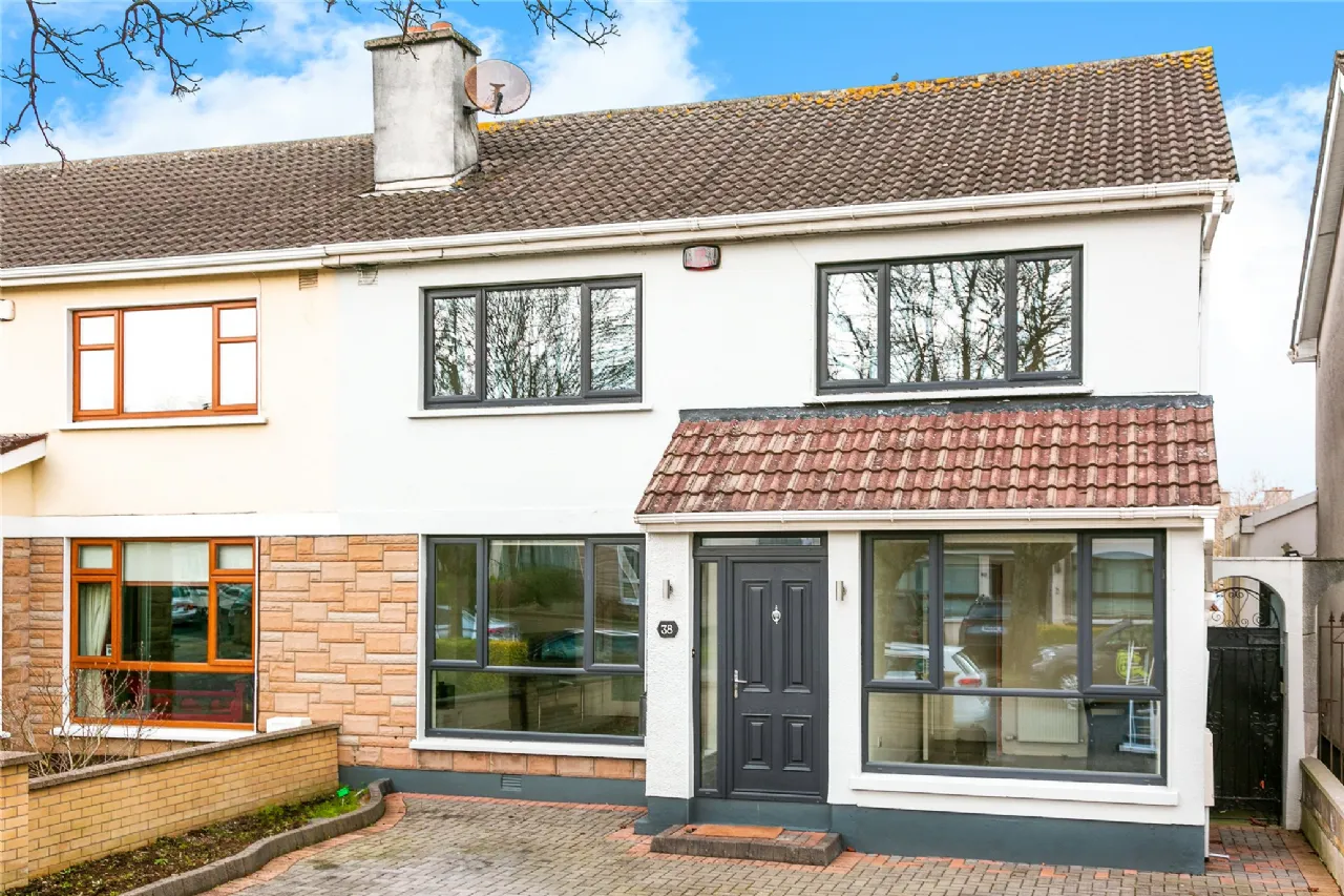 Photo of 38 Roselawn Road, Castleknock, Dublin 15, D15 N8HA