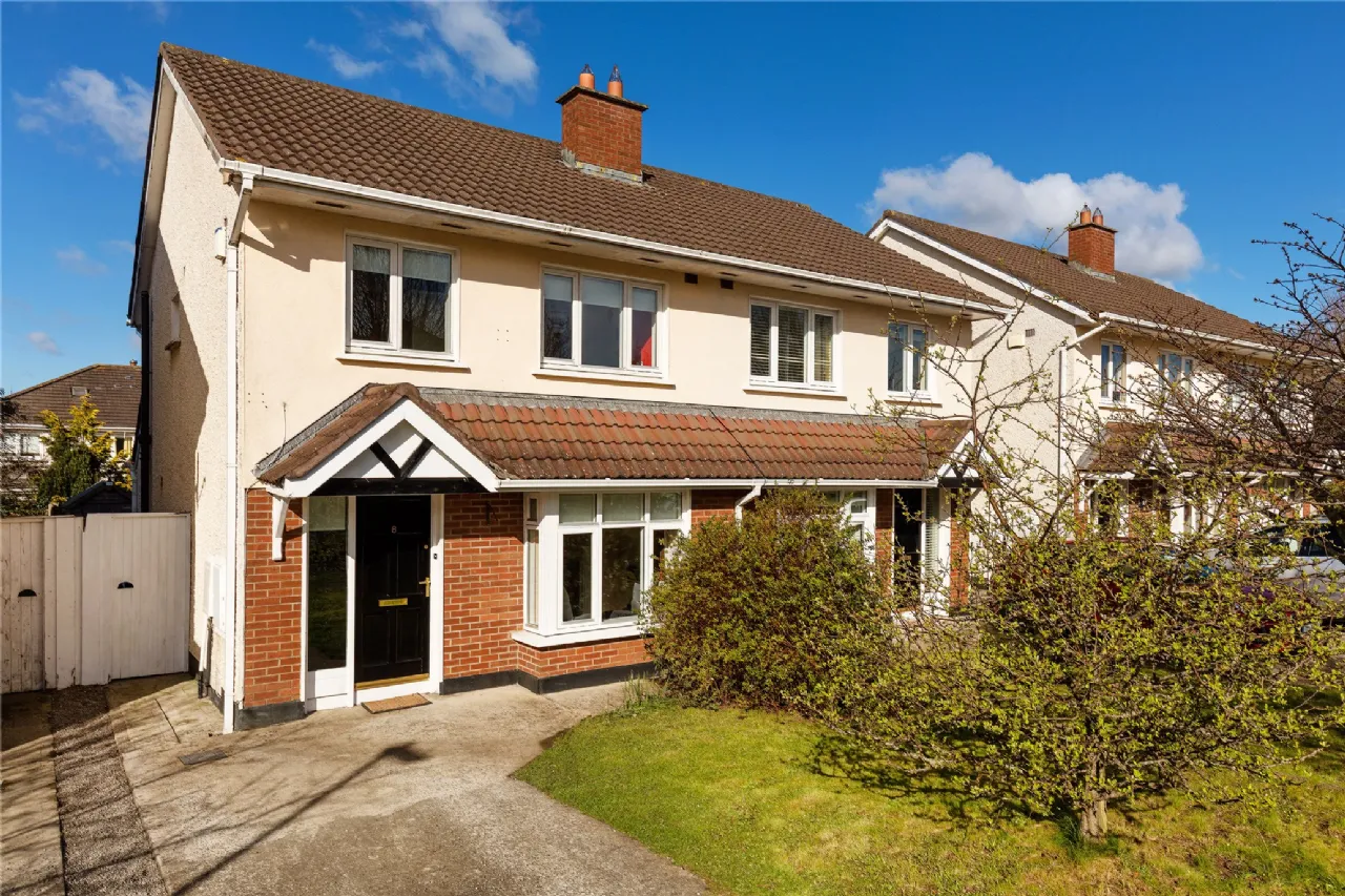 Photo of 8 Luttrellstown Rise, Castleknock, Dublin 15, D15 X37F