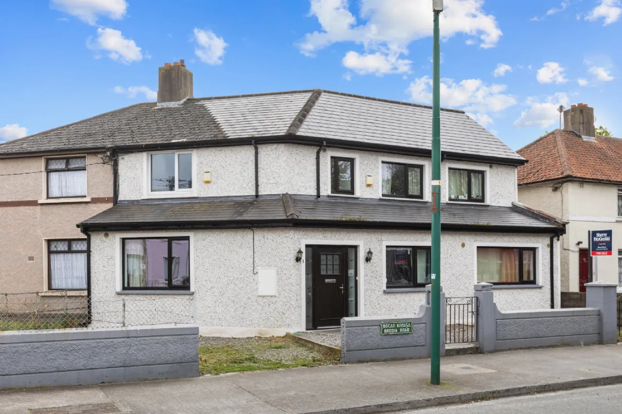 Photo of 1 Bregia Road, Cabra, Dublin 7, D07 Y6V2