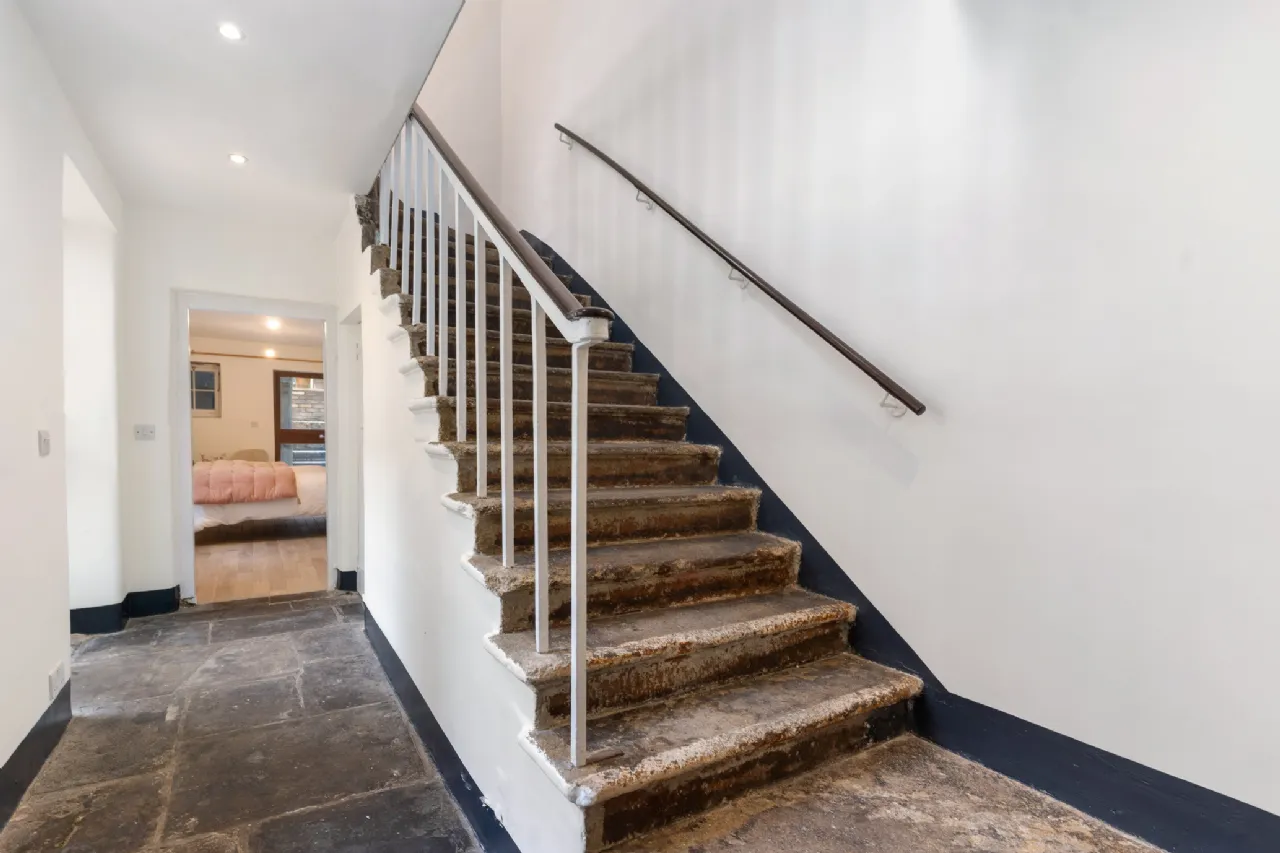 Photo of 25 Fitzwilliam Street Upper, Dublin 2, D02 K235