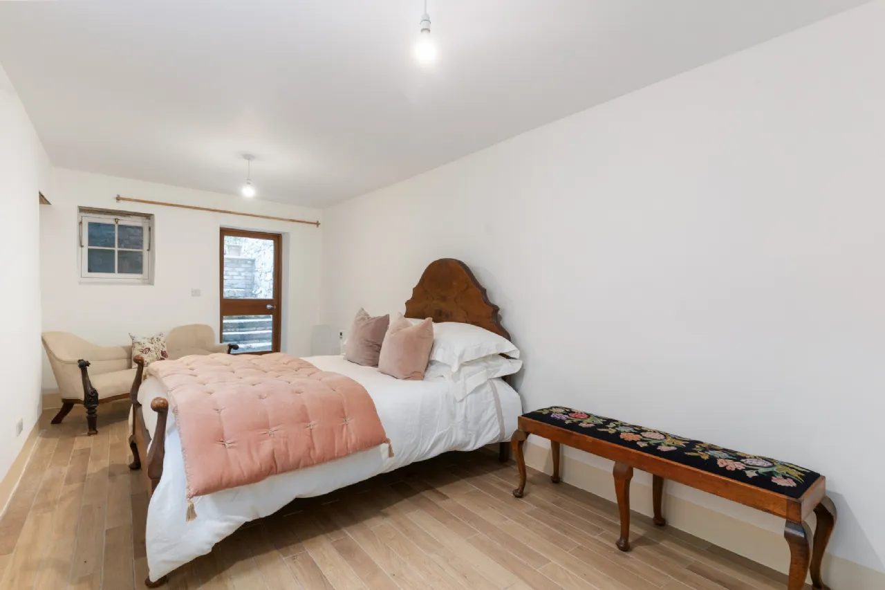 Photo of 25 Fitzwilliam Street Upper, Dublin 2, D02 K235