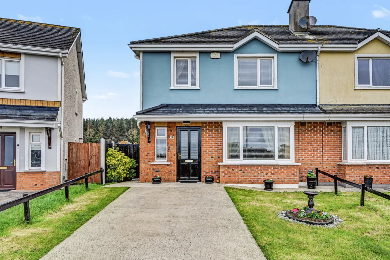 Photo of 10 The Parade, Riverchapel, Gorey, County Wexford, Y25T2N1