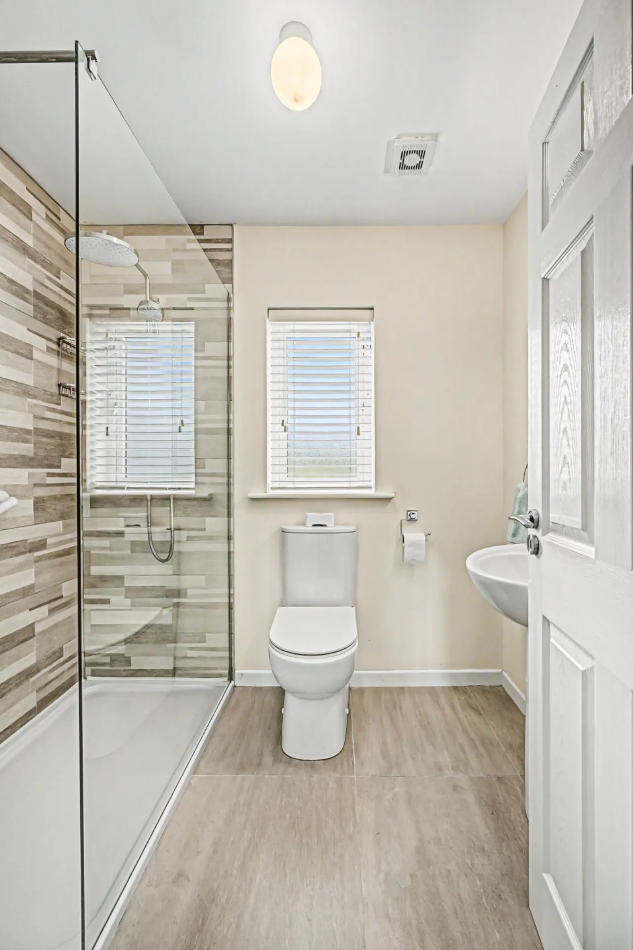 Photo of 10 The Parade, Riverchapel, Gorey, County Wexford, Y25T2N1