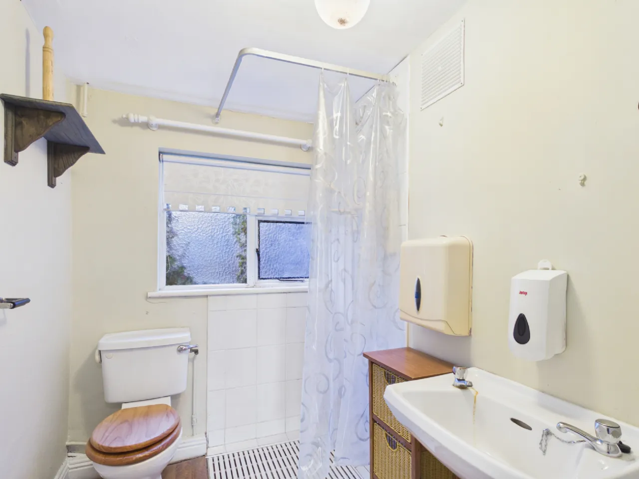 Photo of 2 Suirside Place, Thurles, Co. Tipperary, E41 WK63