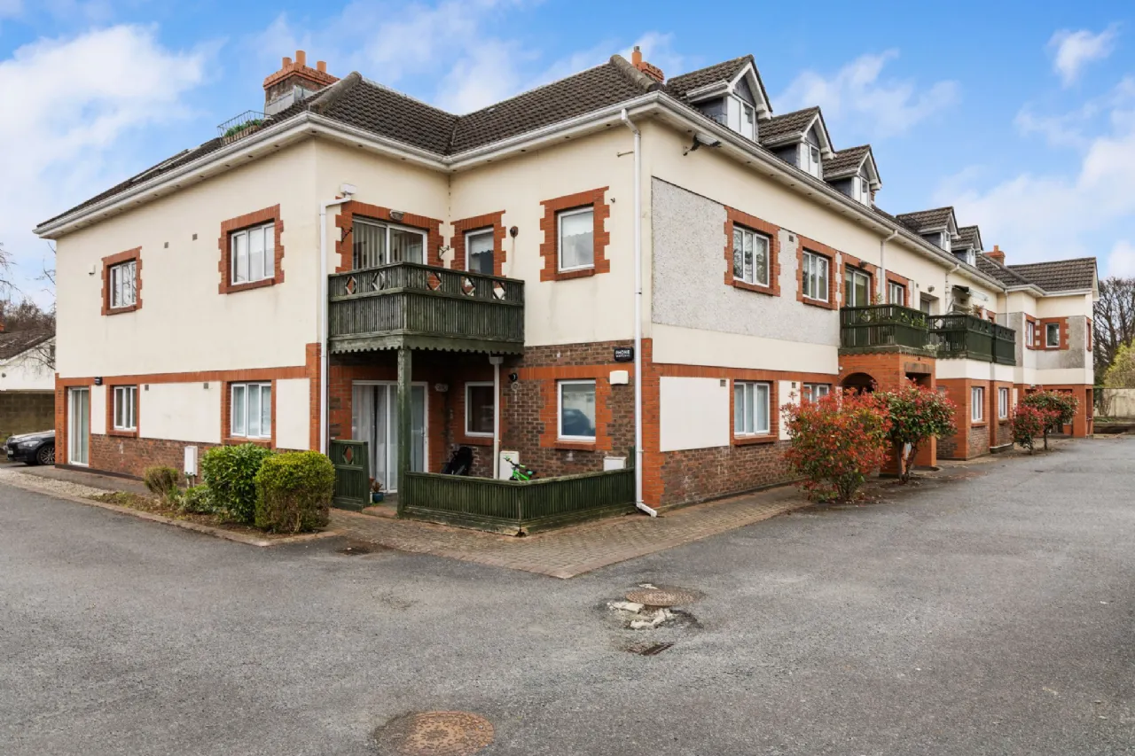 Photo of 14 Broomfield Hall, Shankill, Dublin 18, D18 N735