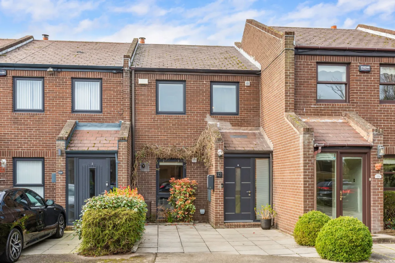 Photo of 19 Woodlawn Grove, Churchtown, Dublin 14, D14 ET35